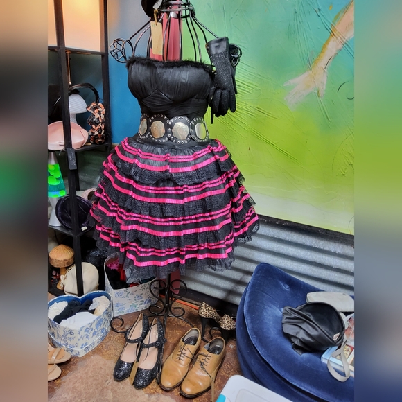 Meet your Posher, Jennifer - Picture 13 of 16